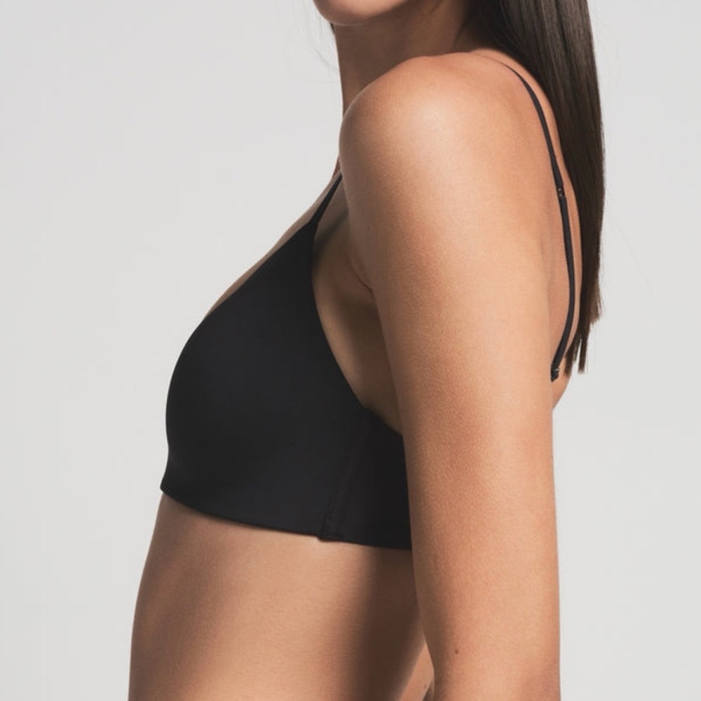 SKIMS Wireless T-Shirt Demi Bra - Black - Picture 3 of 5